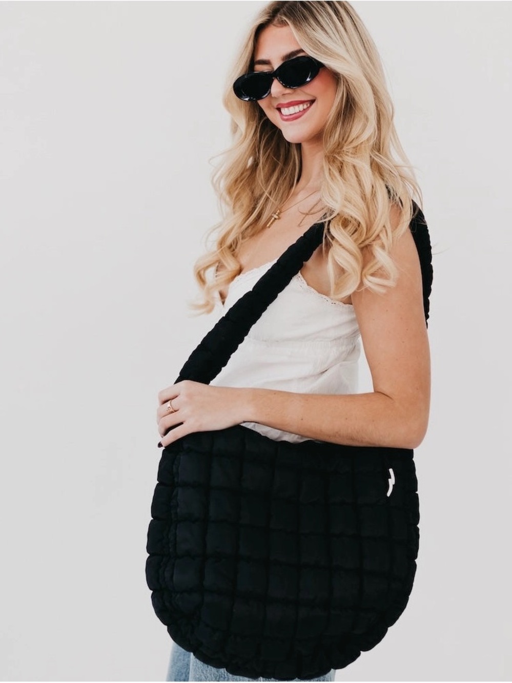 Pretty Simple Black Quilted Shoulder Tote Bag - Unbranded